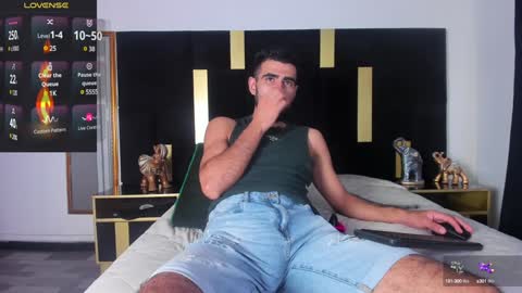 Ethan online show from December 2024 07:21:02 PM