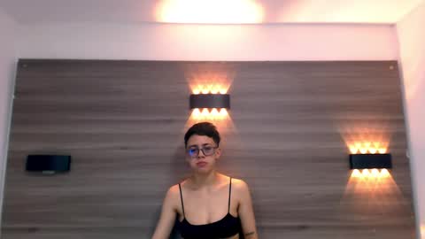 Eva cute online show from February 2025 07:22:02 PM