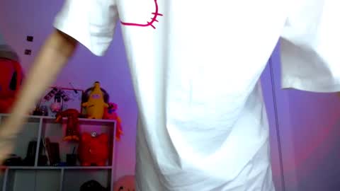 Snapshot of evaa_coy chatting on December 2024 06:39:01 AM Eva online show from December 2024 06:39:01 AM