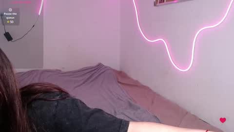 Snapshot of evaandtommi chatting on December 2024 10:32:01 AM eva and tommie online show from December 2024 10:32:01 AM