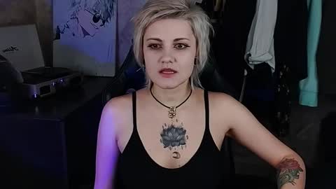 Snapshot of evabrownie chatting on March 2025 02:10:02 PM Eva Brownie online show from March 2025 02:10:02 PM