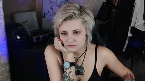 Snapshot of evabrownie chatting on March 2025 12:11:02 PM Eva Brownie online show from March 2025 12:11:02 PM