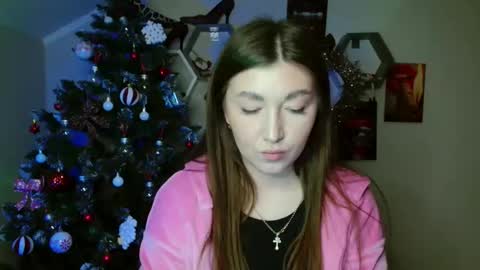 Snapshot of evachaturbatte chatting on November 2025 10:38:02 AM Evachaturbatte online show from November 2025 10:38:02 AM