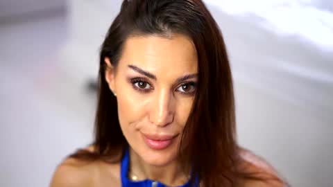 Evelyn online show from December 2024 01:37:02 AM