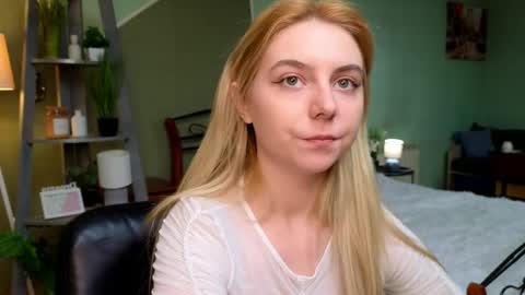 Snapshot of ever_anderson chatting on March 2025 09:12:02 AM Ever online show from March 2025 09:12:02 AM