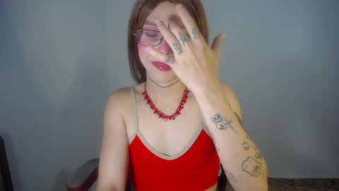 Evi online show from February 2025 08:20:02 PM