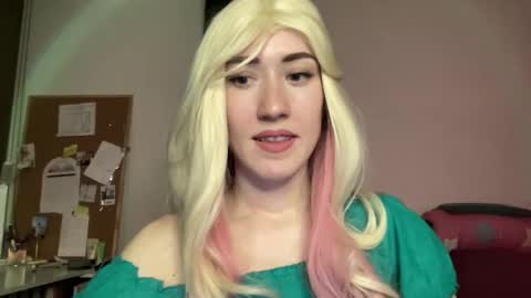 fairy_face online show from March 2025 06:19:02 PM