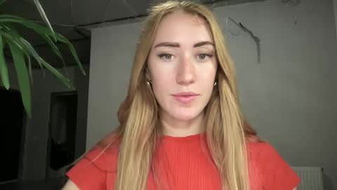 fairy_face online show from September 2025 09:03:01 PM
