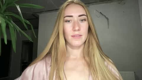 fairy_face online show from September 2025 08:53:02 PM