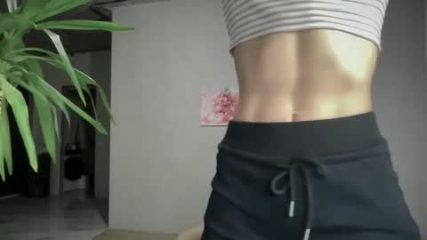 fairy_face online show from September 2025 04:30:01 PM