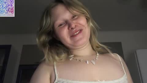 Snapshot of fairydreams_ chatting on March 2025 06:11:01 PM Arisha online show from March 2025 06:11:01 PM