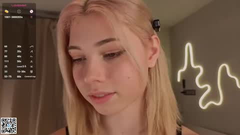 Emilia online show from October 2025 04:20:02 AM