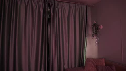 Sofia online show from December 2025 02:29:01 AM