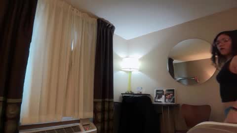 Snapshot of felinasol chatting on October 2025 08:21:02 PM FelinaSol online show from October 2025 08:21:02 PM