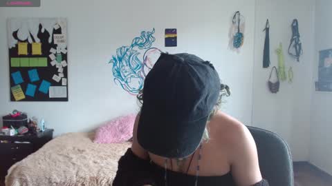 Snapshot of fenixmfx chatting on January 2025 05:15:02 PM Fenix online show from January 2025 05:15:02 PM
