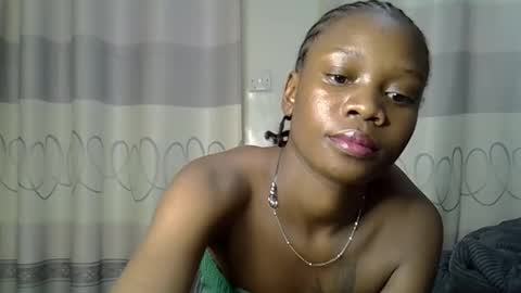 fine_queen12 online show from December 2024 01:28:01 PM