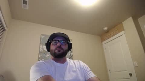 Snapshot of flikk14 chatting on October 2025 04:13:01 AM flikk14 online show from October 2025 04:13:01 AM