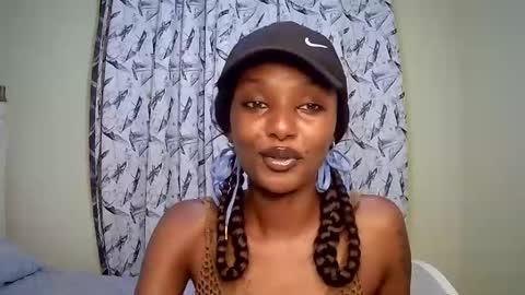 Snapshot of flirtyy_sheery chatting on March 2025 03:01:01 AM sheery online show from March 2025 03:01:01 AM