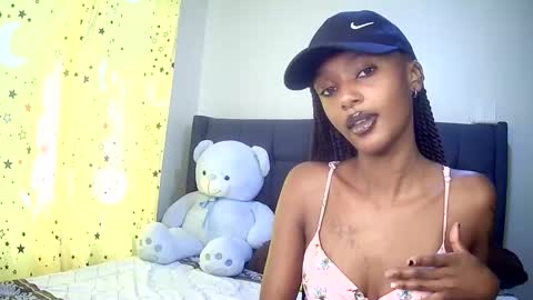 Snapshot of flirtyy_sheery chatting on September 2025 07:23:01 AM sheery online show from September 2025 07:23:01 AM