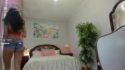 Nicole online show from March 2025 07:32:02 AM