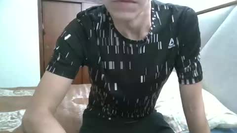 Snapshot of fonzi_flores chatting on December 2025 01:33:01 AM fonzi_flores online show from December 2025 01:33:01 AM