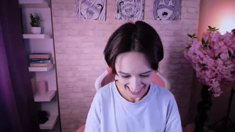 Vivian online show from September 2025 11:24:02 AM