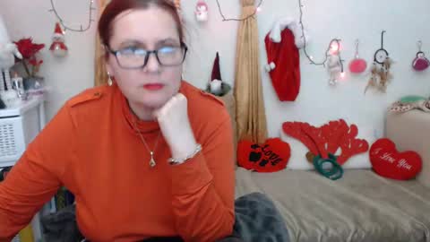 Snapshot of foxydesiree chatting on January 2025 05:47:02 PM foxydesiree online show from January 2025 05:47:02 PM