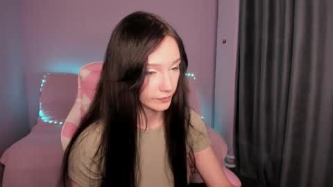 nora online show from September 2025 08:17:01 AM