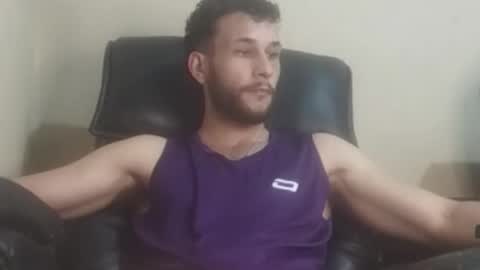 Phill    online show from November 2025 11:38:01 PM