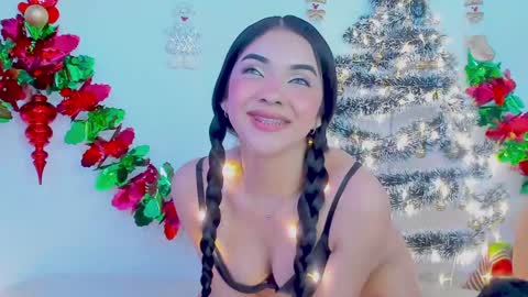 Gabriela Evans MS online show from December 2024 11:25:02 PM
