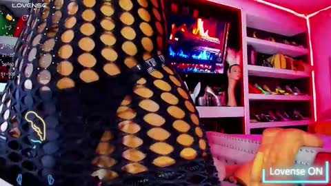 Gabriela online show from September 2025 01:07:02 AM