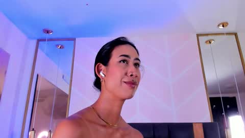 Gaby online show from December 2025 08:04:01 PM