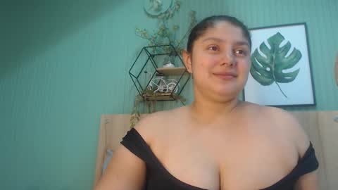 Snapshot of geo_jonnes25 chatting on November 2025 10:08:02 AM Geo J online show from November 2025 10:08:02 AM