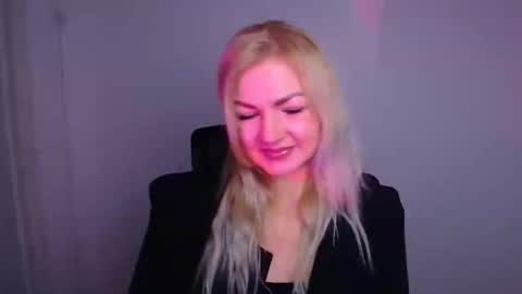 Snapshot of georgianight chatting on December 2025 12:43:01 PM Georgia online show from December 2025 12:43:01 PM