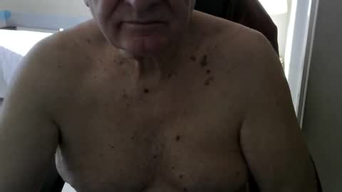 Snapshot of gh1952ma chatting on January 2025 12:35:01 PM Gisse online show from January 2025 12:35:01 PM