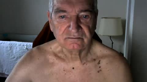 Snapshot of gh1952ma chatting on January 2025 11:23:02 AM Gisse online show from January 2025 11:23:02 AM