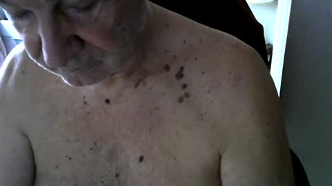 Snapshot of gh1952ma chatting on February 2025 10:24:02 AM Gisse online show from February 2025 10:24:02 AM