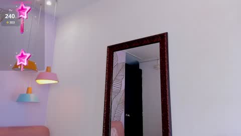 Gia  online show from December 2024 09:45:02 PM