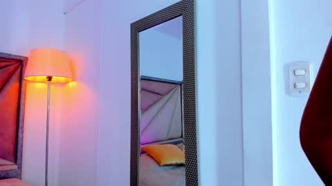 Gia  online show from December 2024 02:41:02 AM