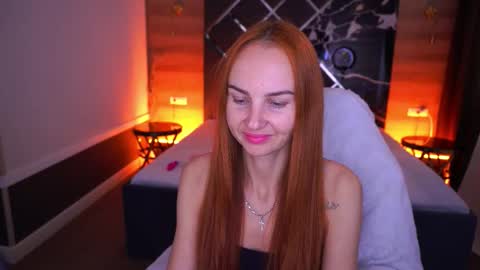 Snapshot of gingergazee chatting on November 2025 01:24:01 PM GinegerGazee online show from November 2025 01:24:01 PM