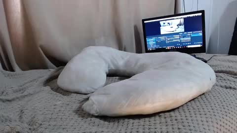 Aleja online show from March 2025 04:41:01 PM