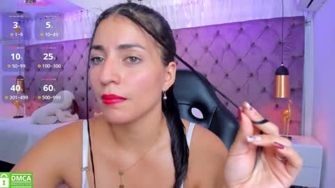 GISELA online show from January 2025 05:34:02 PM
