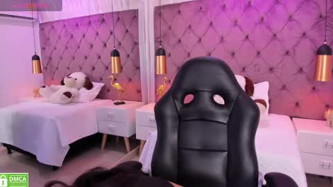 GISELA online show from February 2025 11:38:02 AM