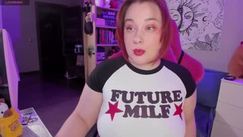 AlexaMillis online show from February 2025 08:42:02 PM