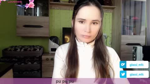 glassi online show from February 2025 11:46:02 AM