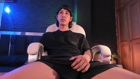 Snapshot of godly_huan chatting on December 2024 07:15:02 PM HUAN online show from December 2024 07:15:02 PM