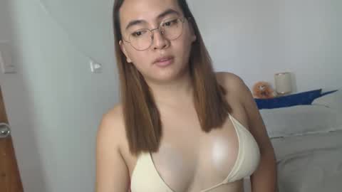 bella online show from February 2025 01:43:01 AM