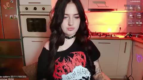 Snapshot of gothkittys chatting on October 2025 11:42:02 AM traumfrau Kira angel face devil eyes I SELL A LOT VIDEO IN GALLERY online show from October 2025 11:42:02 AM