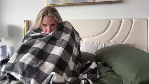 Gracie Mae online show from November 2025 03:12:02 PM