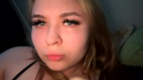 Lina 3 online show from January 2025 10:42:01 PM
